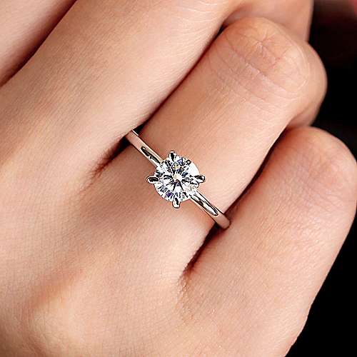 Diamond Setting Style Comparison : Setting Names and Information to Help  You Choose the Right One for Your Wedding... : Arden Jewelers | Jewelry  knowledge, Diamond engagement rings vintage, Stone settings
